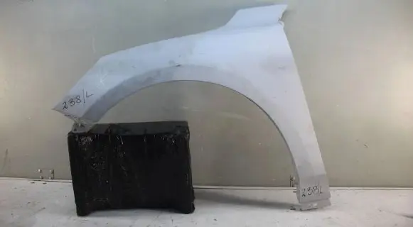 Ford Focus Fender mounting bracket