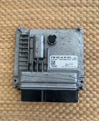 Skoda Octavia Mk3 (5E) Engine control unit/module 04L907445E 28499989