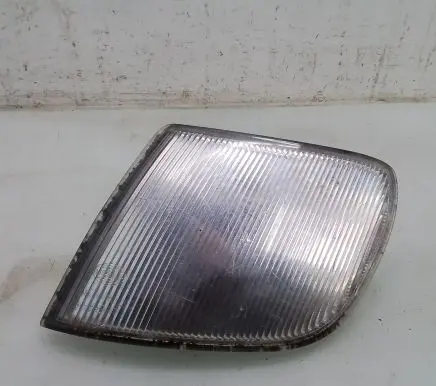 Volkswagen PASSAT B4 Front reflector 