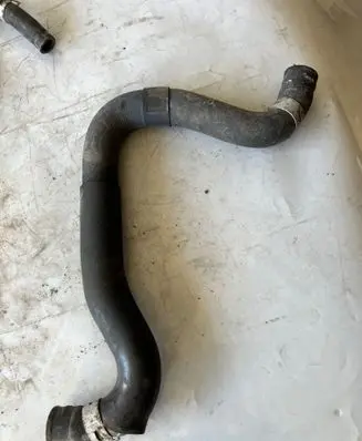 Toyota Prius (NHW20) Engine coolant pipe/hose 