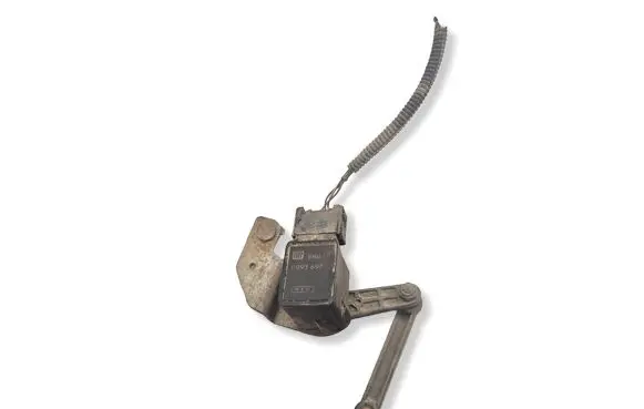 BMW 5 E60 E61 Headlight/headlamp level sensor 1093697