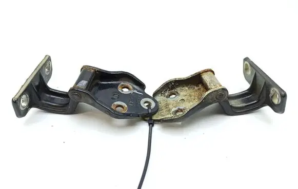 Iveco Daily 6th gen Front door hinge set 56087