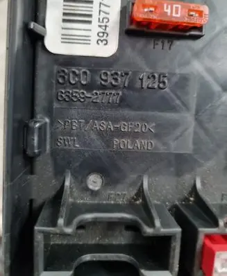 Volkswagen PASSAT B6 Fuse module 3C0937125