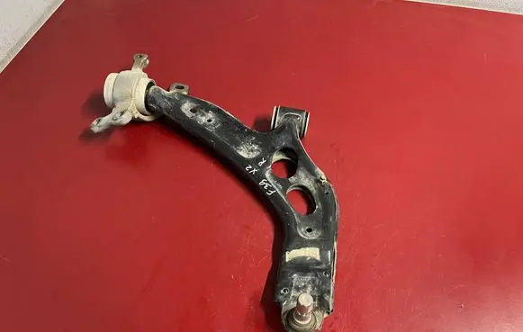 Front lower control arm/wishbone