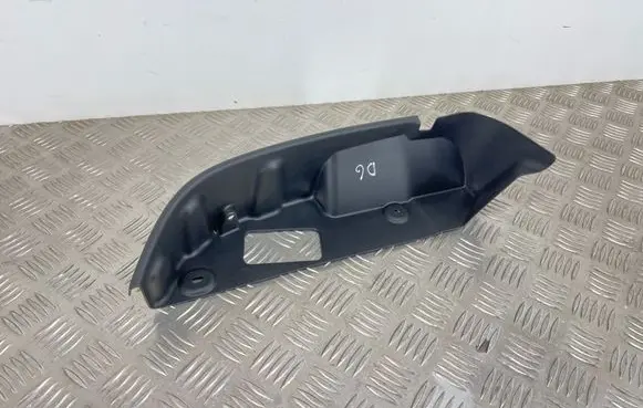 Fender mounting bracket
