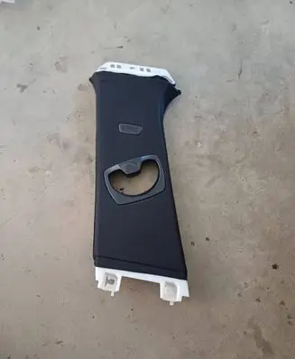 BMW 3 F30 F35 F31 (B) pillar trim (top) 51437220997