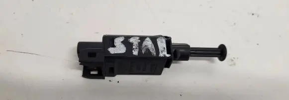 Volkswagen PASSAT B3 Brake pedal sensor switch 191945515