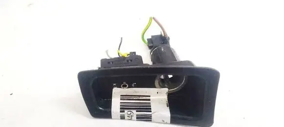 BMW 1 E81 E87 USB socket connector 6131693056102