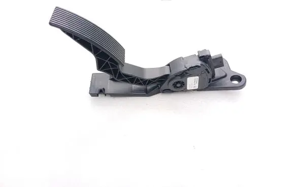 Mercedes-Benz GLE (W166 - C292) Accelerator throttle pedal A2923000100 6PV93396663
