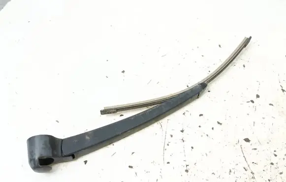Volkswagen Tiguan Rear wiper blade 