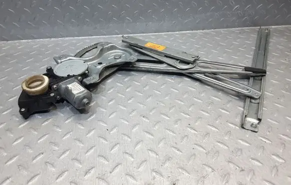 Toyota Yaris Front door window regulator with motor 857020F010 983712100 AV2621002730