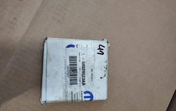Jeep Grand Cherokee other engine part 68029523AA