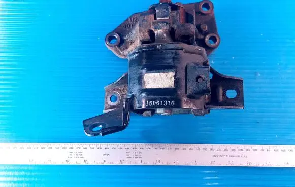 KIA Ceed Engine mount bracket 16061316 R0726