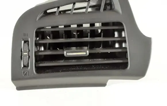 Toyota Verso Dashboard side air vent grill/cover trim 556600F020