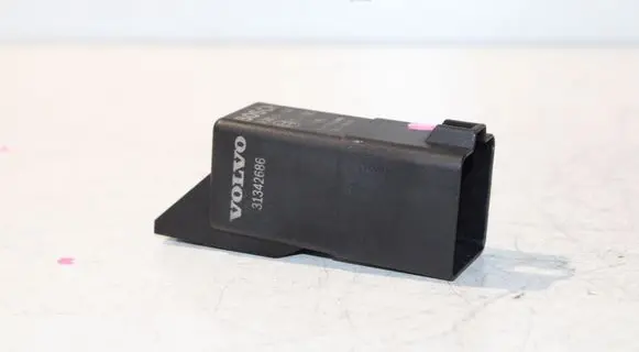 Glow plug pre-heat relay