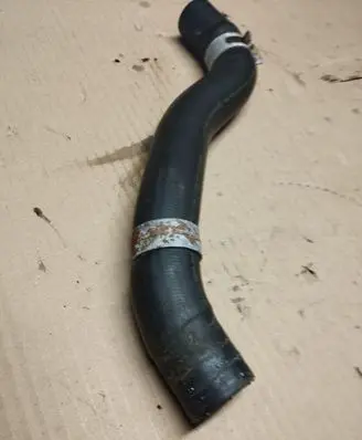 Honda CR-V Intercooler pipe mounting bracket 