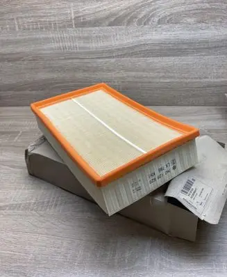 Volkswagen Transporter - Caravelle T5 Air filter 7H0129620