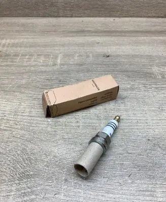 Audi A4 S4 B7 8E 8H Spark plug 101000051AA 101000051