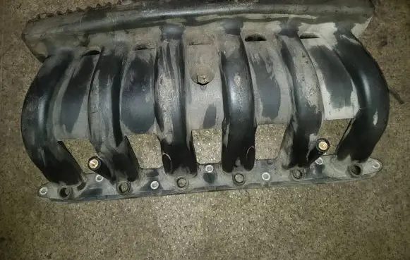 BMW 5 E39 Intake manifold 11611703777 2900301609