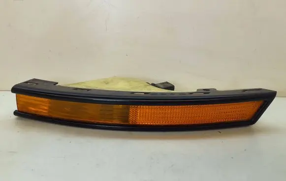 Volkswagen PASSAT B6 Front indicator light 3C0807717A LC9X