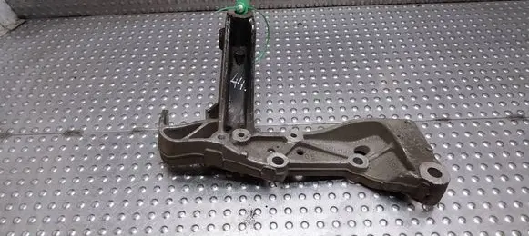 Volkswagen Golf V Front control arm 1K0199296E
