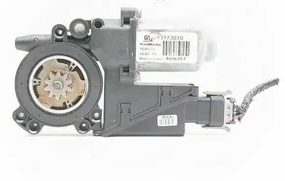 Opel Combo C Front door window regulator motor 13173070 400639F