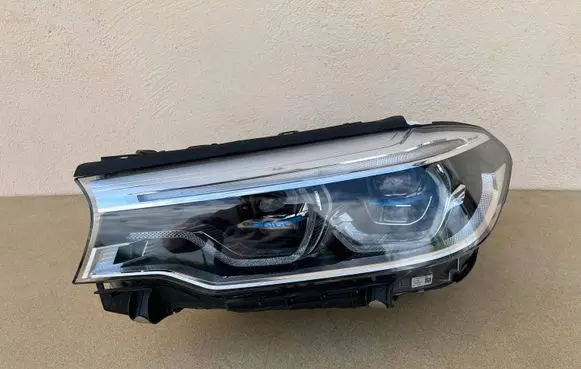 BMW 5 G30 G31 Headlight/headlamp 9879479 300000024209723