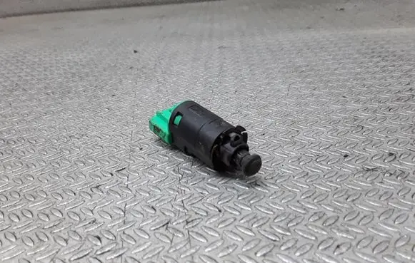 Peugeot 1007 Brake pedal sensor switch