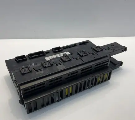 Mercedes-Benz E W211 SAM control unit 2115456901 5DK00804766 A2115456901