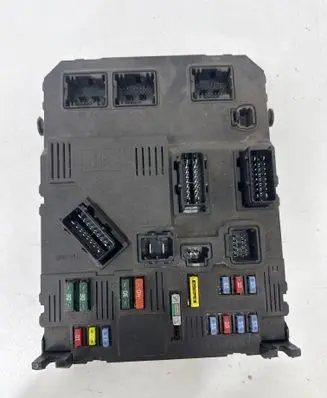 Citroen C3 BSM Control unit S118085200 F0200