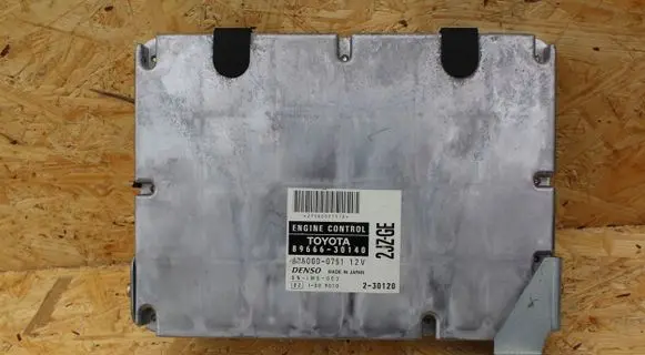 Lexus GS 300 400 430 Engine control unit/module 30140