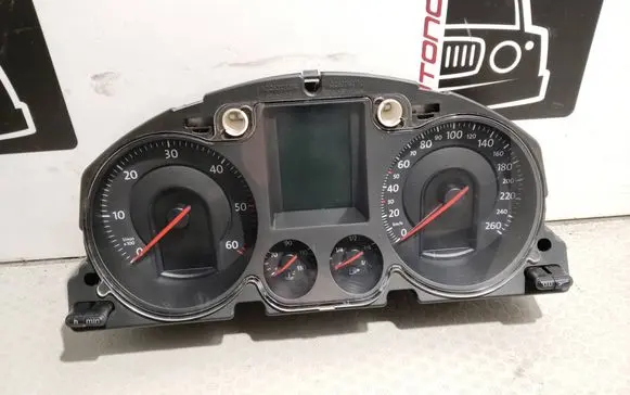 Volkswagen PASSAT B6 Speedometer (instrument cluster) A2C53194181