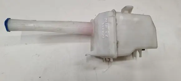 KIA Carens I Windshield washer fluid reservoir/tank OK2FA67480 OK2FB67480