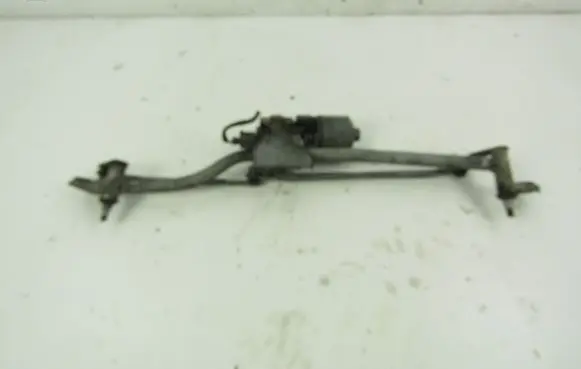 Audi A4 S4 B7 8E 8H Front wiper linkage 
