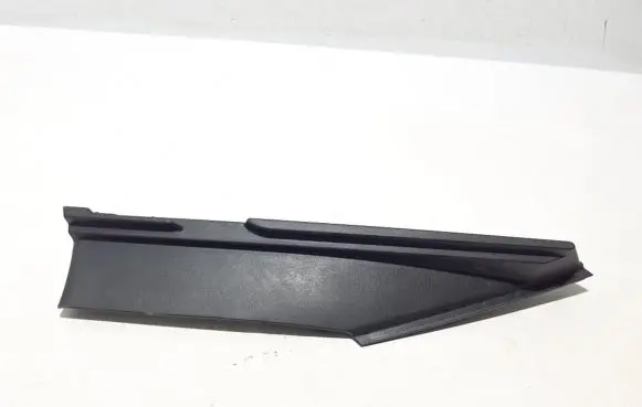 Tesla Model S (D)pillar trim (top) 1010338