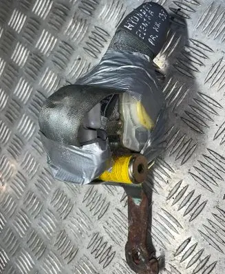 Hyundai Elantra Front seatbelt