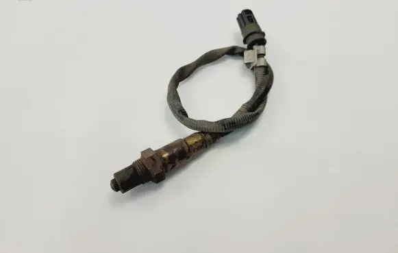 BMW 5 E60 E61 Lambda probe sensor 7569968