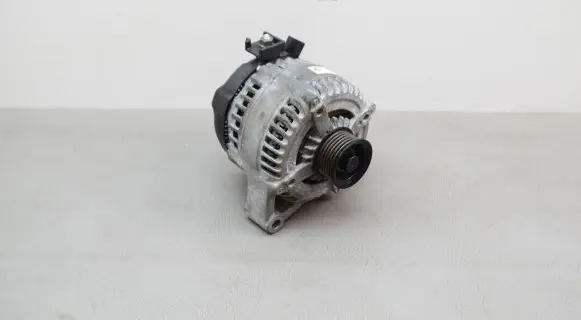 BMW X1 F48 F49 Generator/alternator 7640131