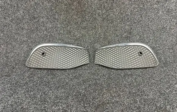 Mercedes-Benz E W213 Front bumper lower grill A2138850822 A2138851122
