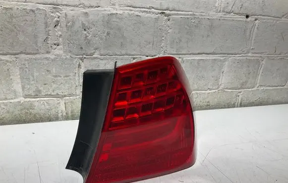 BMW 3 E90 E91 Rear/tail lights 7289430