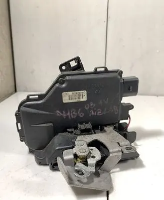 Audi A4 S4 B6 8E 8H Rear door lock 8E0839016C