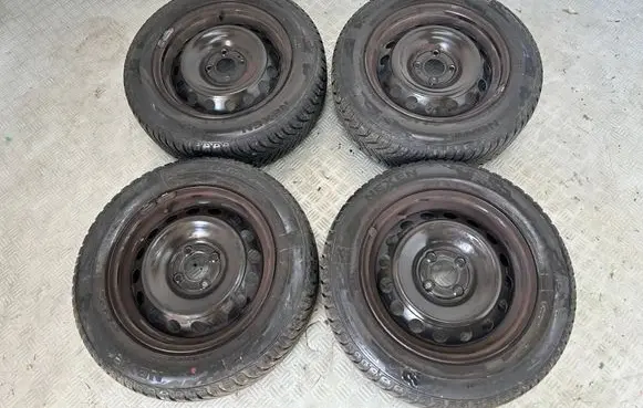 Dacia Sandero II R15 steel rim 