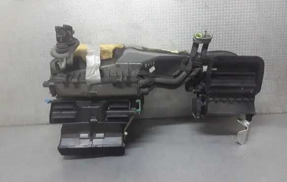 Audi A4 S4 B6 8E 8H Interior heater climate box assembly 8E1820005