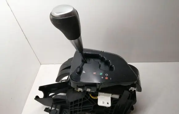 Toyota Auris E180 Gear shifter/selector 139271 75GO27LH