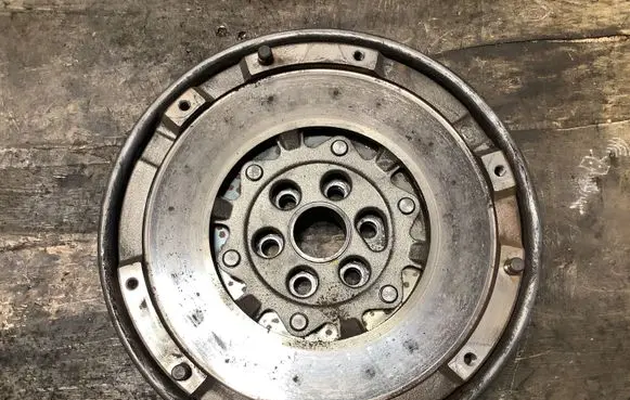 BMW 3 E90 E91 Dual mass flywheel 7541018