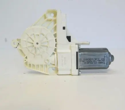 Audi A5 8T 8F Front door window regulator motor 8T0959801B