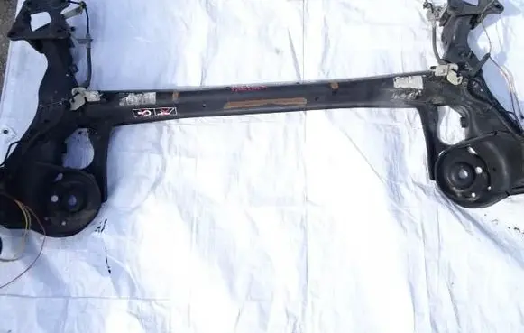 Peugeot Partner III Rear beam 