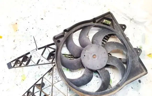 Fiat Punto (188) Radiator cooling fan shroud