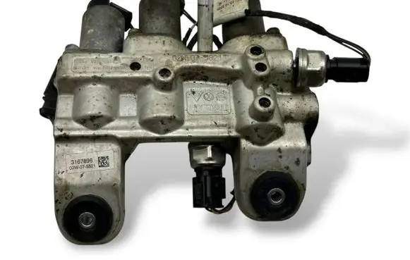 Porsche Cayenne (9PA) Air suspension valve block 7L0411851 7L0971214