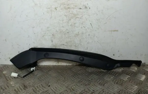 KIA Sorento Tailgate trim 83140C5100